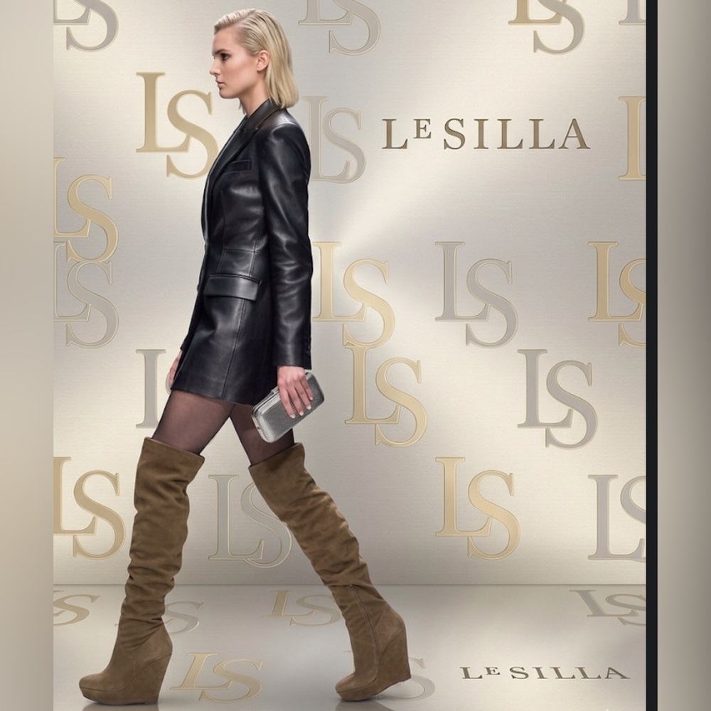 Authentic Le Silla luxury designer suede leather platform wedge tall boots sz 9